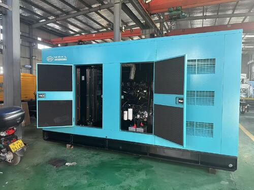 Miglioramento della stabilità energetica industriale in Guyana Fabbrica con 400KW Cummins Diesel Generator Set