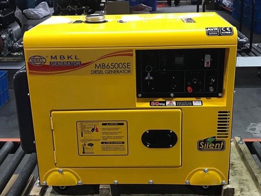 Un buon prezzo. Yuchai 50Hz 60Hz 600KW 1080A Generatore Diesel Silenzioso in linea